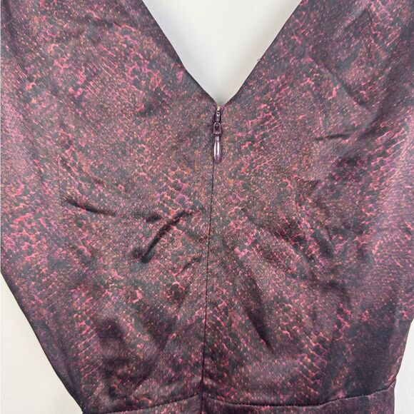 NICHOLAS | 100% Silk Silvina Wrap Maroon Snakeskin Cutout Gown Women’s Size 0 - Picture 10 of 10